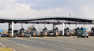 De avgiftbelagda motorvägarna i Polen är fantastiskt bra. Det är dock rätt långt mellan bensinstationerna.