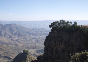 Utsikten från Hudad Lalibela är 360 grader, men tyvärr klarar inte mitt vidvinkelobjektiv det.