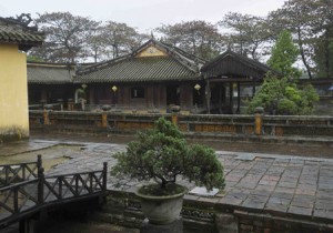 Kejsarmoderna rekreationspaviljong var i mina ögon den vackraste delen av den kejserliga staden i Hue.