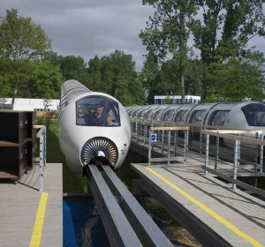 Monorail på International Garden Show i Hamburg.