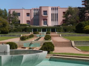 Det häftiga art deco-huset Serralves.