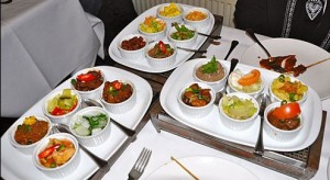 Tempo Deoloe  är en indonesisk restaurang.